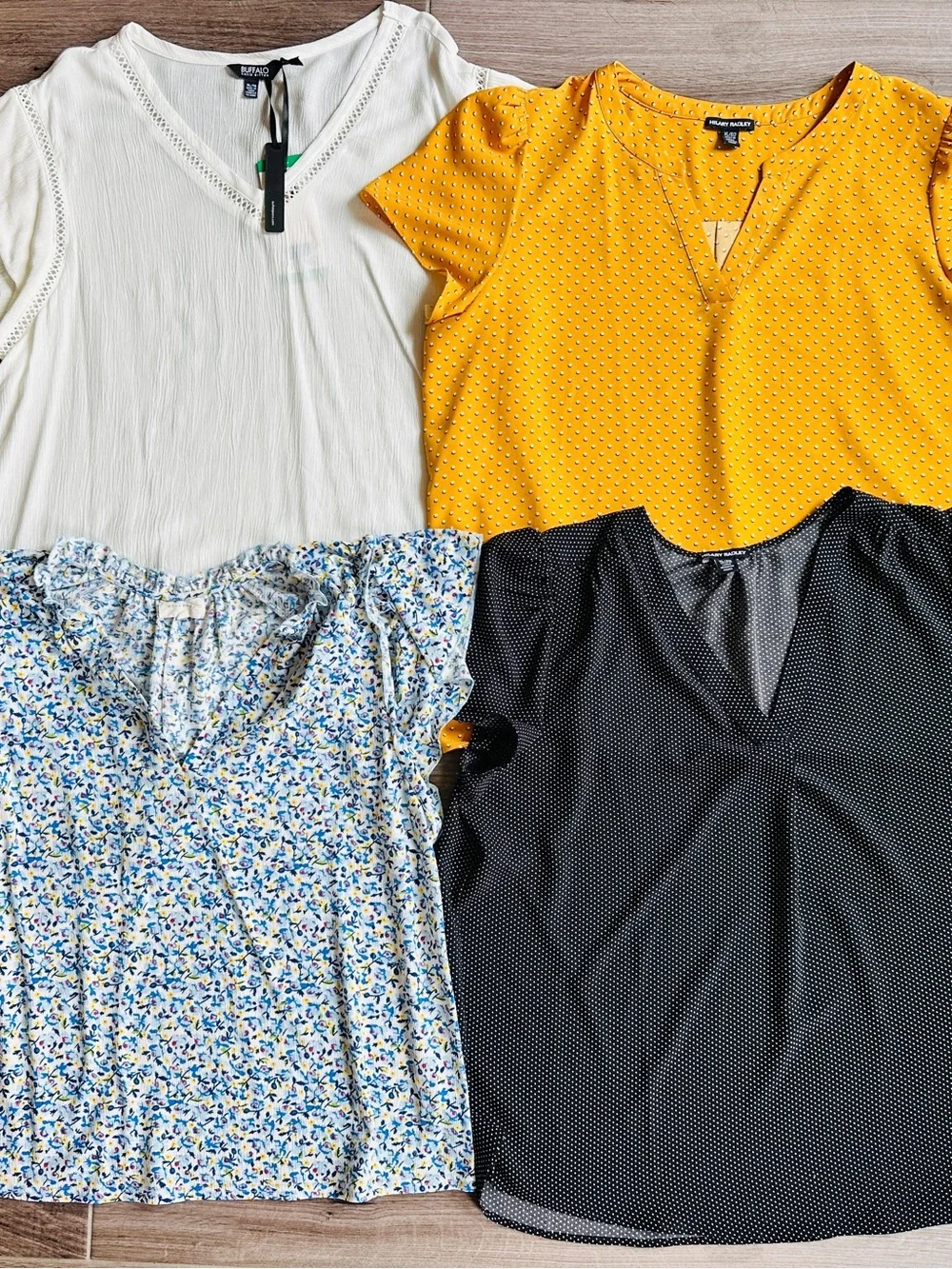 Short Sleeve Business Casual Blouse Lot Size XL - Radley, Buffalo, Melloday - Picture 1 of 2